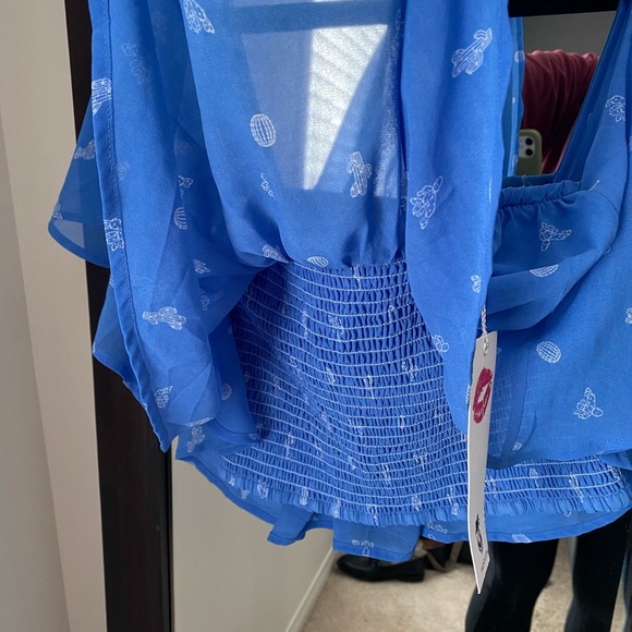 Wildfox off the shoulder crop top - Picture 6 of 8